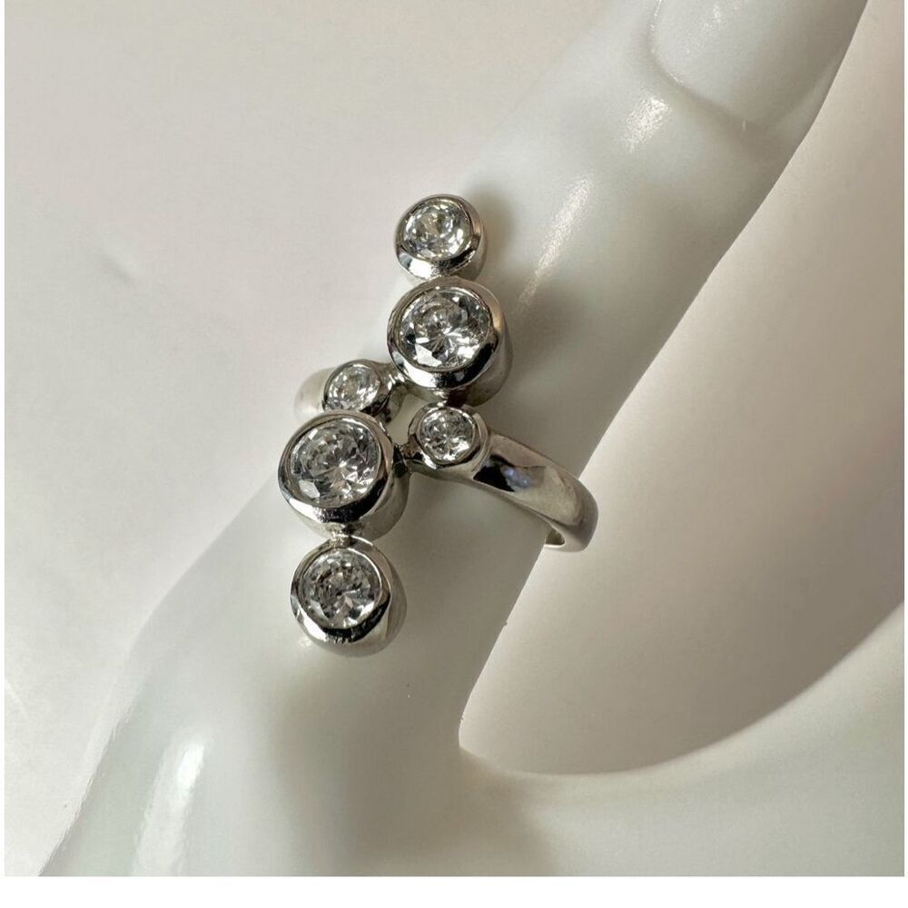 Silver tone rhinestone ring